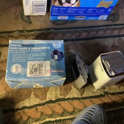 Rain Gauge& Thermometer 