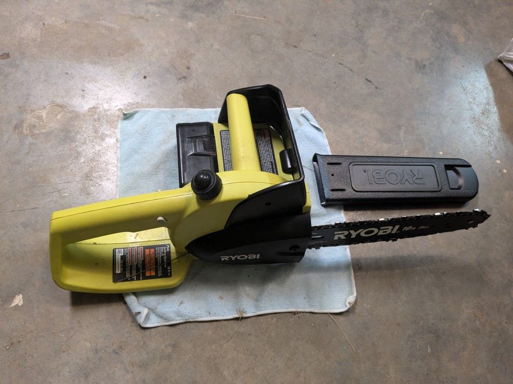 Ryobi chainsaw 10" (with 18v battery)