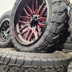 4 Wheels 20x10 Inch Tires 33