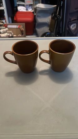 Set of 2 Brown Ceramic Coffee Mugs