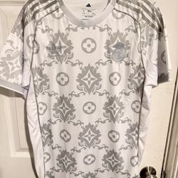 25-26 Real Madrid X LV Special (fan version)