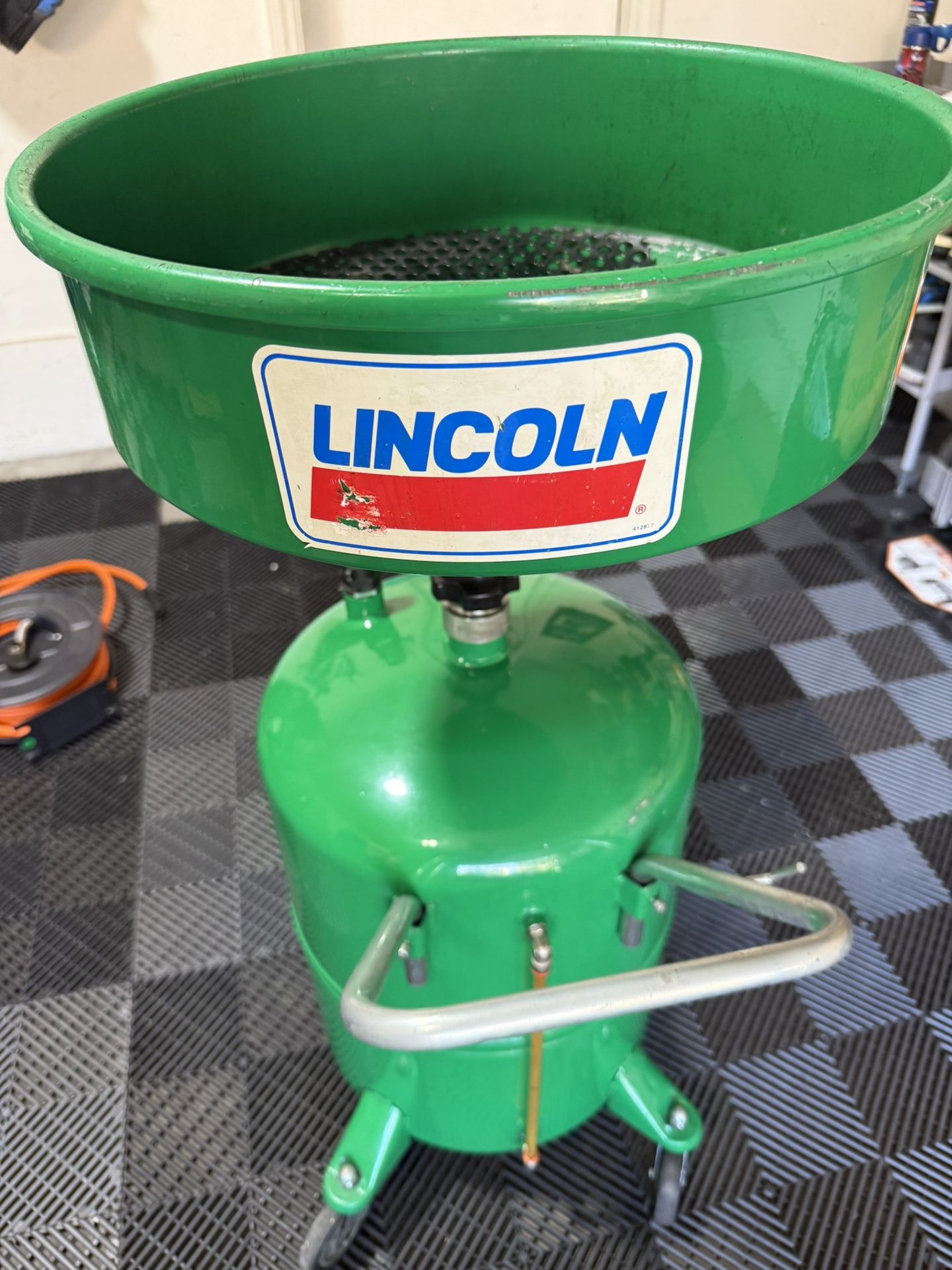 LINCOLN 20 Gallon Coolant/oil/etc Drain