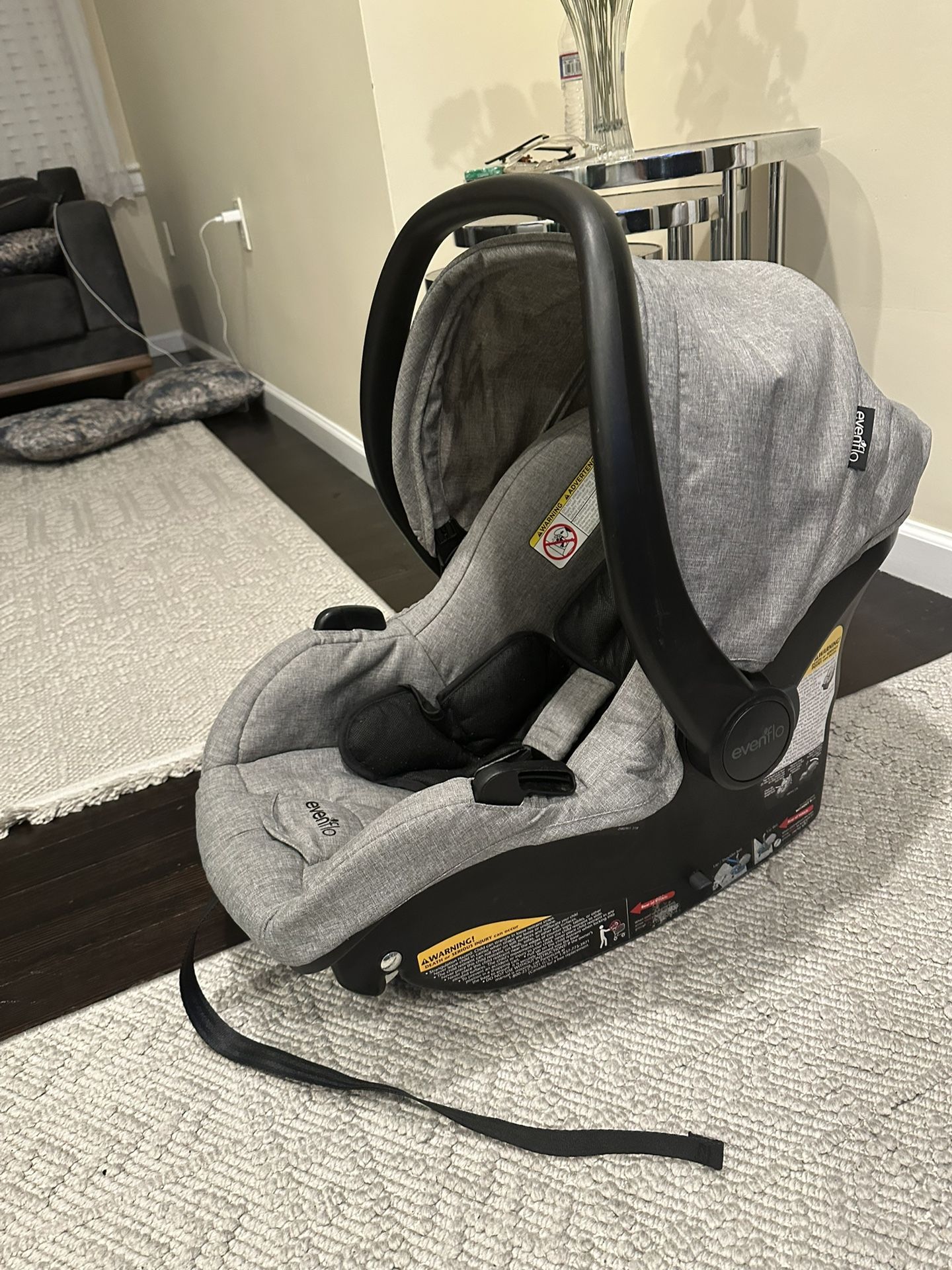 EVENFLO CAR SEAT