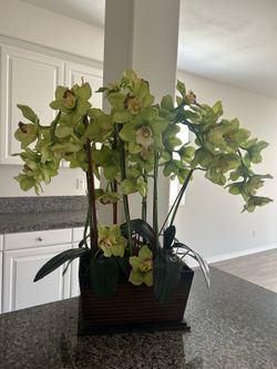 Decorative Silk Flowers