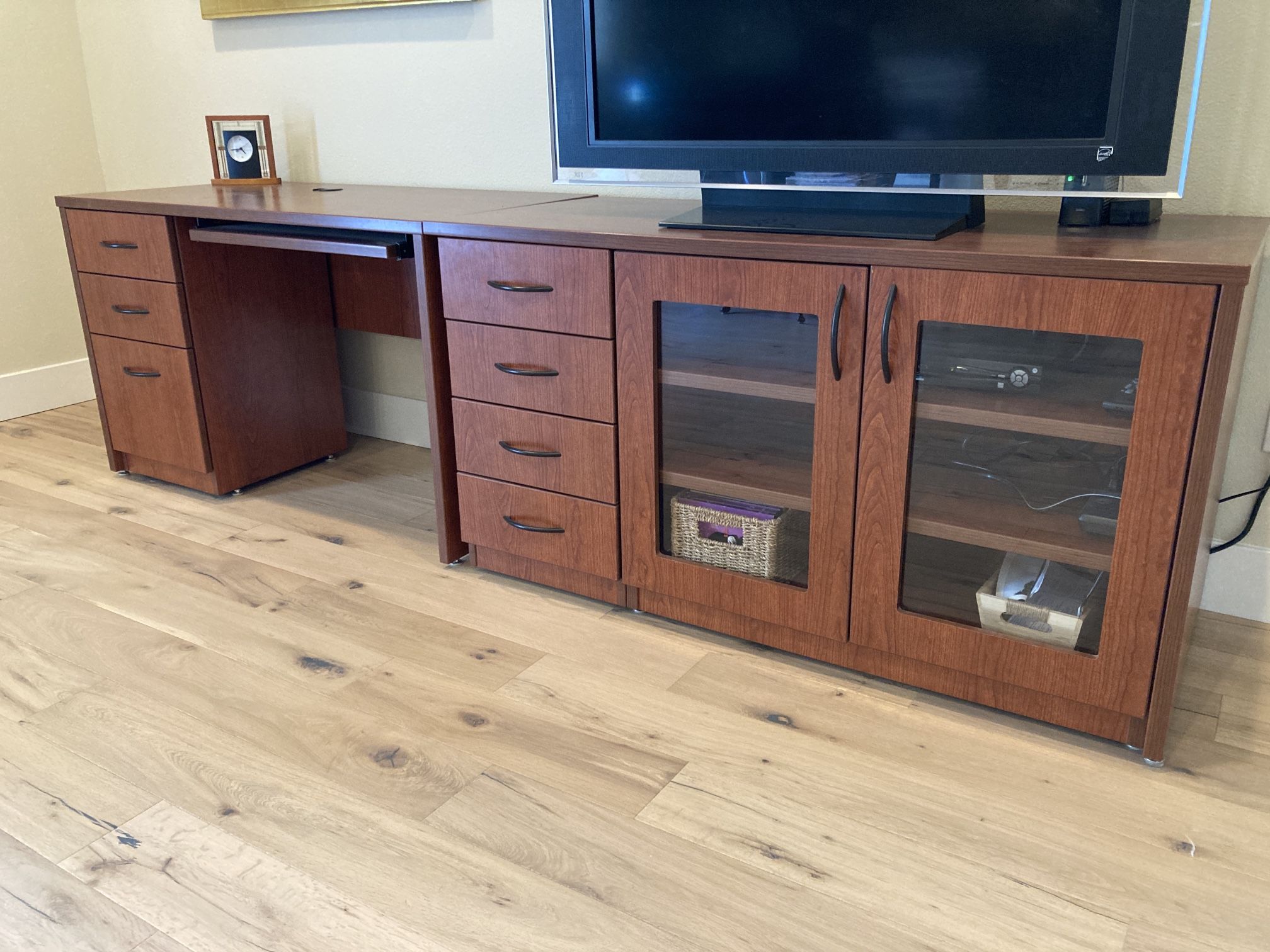 Desk With Matching Drawer/shelving Unit