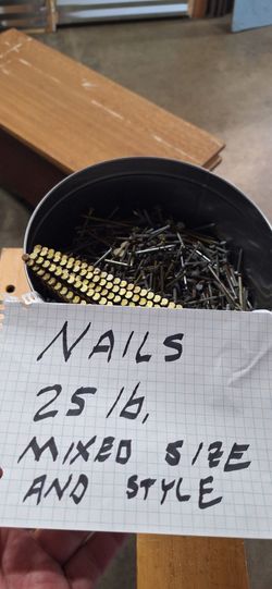 Assorted Nails 25 pounds