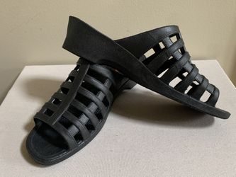 Okabashi Women’s Sienna Black Slide Size M/L Sandals EUC Like New 
