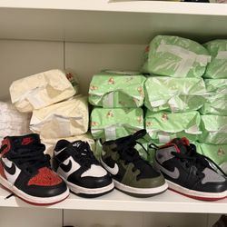 Toddler shoes size 4c