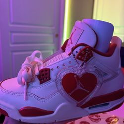 NEW In-Box Nike Air Jordan 4 Retro Valentines Special - Sold Out Online