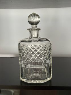 *** Beautiful Whisky/Wine  Decanter ***