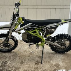 Tengo Esta Moto De Venta En Oak Cliff