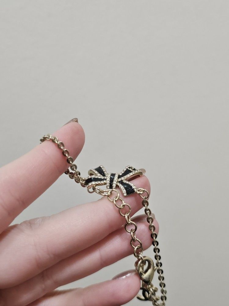Crystal Enamel Bow Bracelet