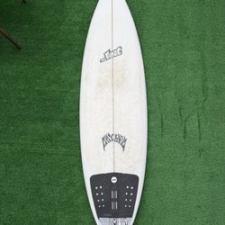 Lost Surfboard 5’11 