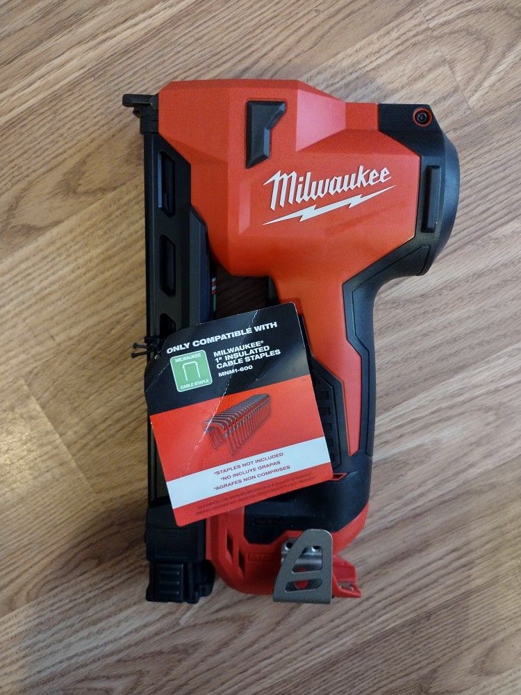 Milwaukee

M12 12-Volt Lithium-Ion Cordless Cable Stapler (Tool-Only

