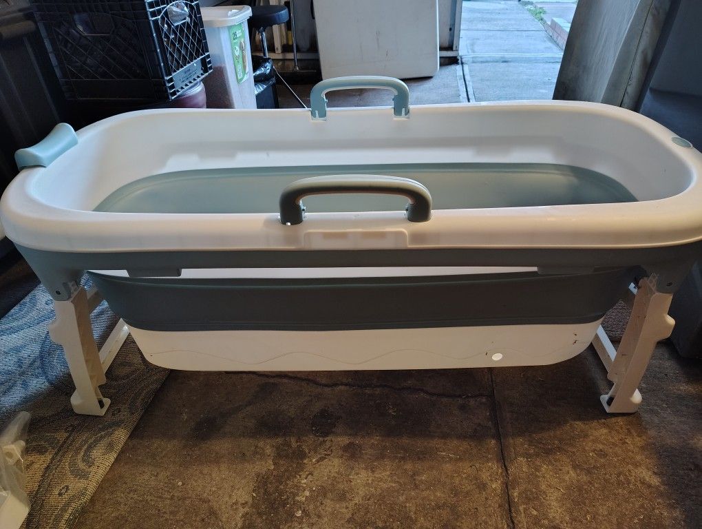 Foldable Bathtub