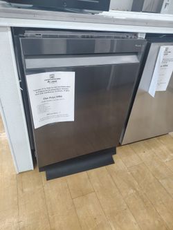$984(MSRP$1299) Samsung Built-In Tall Tub Dishwasher with AutoRelease and Stainless steel interior.