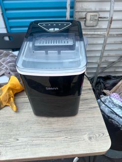 Silonn Countertop Ice Maker SLIM01B 26 lb Portable w/ Removable Basket Black