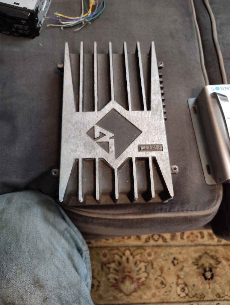 Rockford Fosgate Punch Amp