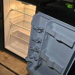 Mini fridge