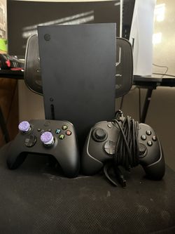 Xbox Series X With Headset And Controllers