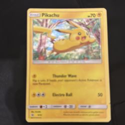 Pokémon card old trying to get rid of them MAKE ME OFFER