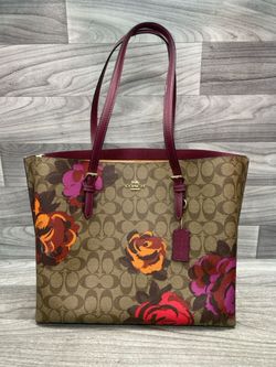 Coach Mollie Floral Signature Canvas Tote (A1D029310)