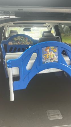 Toddler Toy Story Bed w/mattress