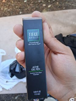 Tiége Hanley Acne Gel Pen