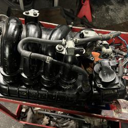2007 Nissan Altima 2.5 S Intake Manifold And Throttle Body