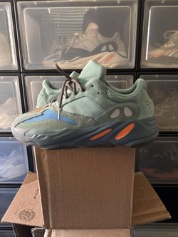 7 Pairs Of Yeezy All Size 11-11.5