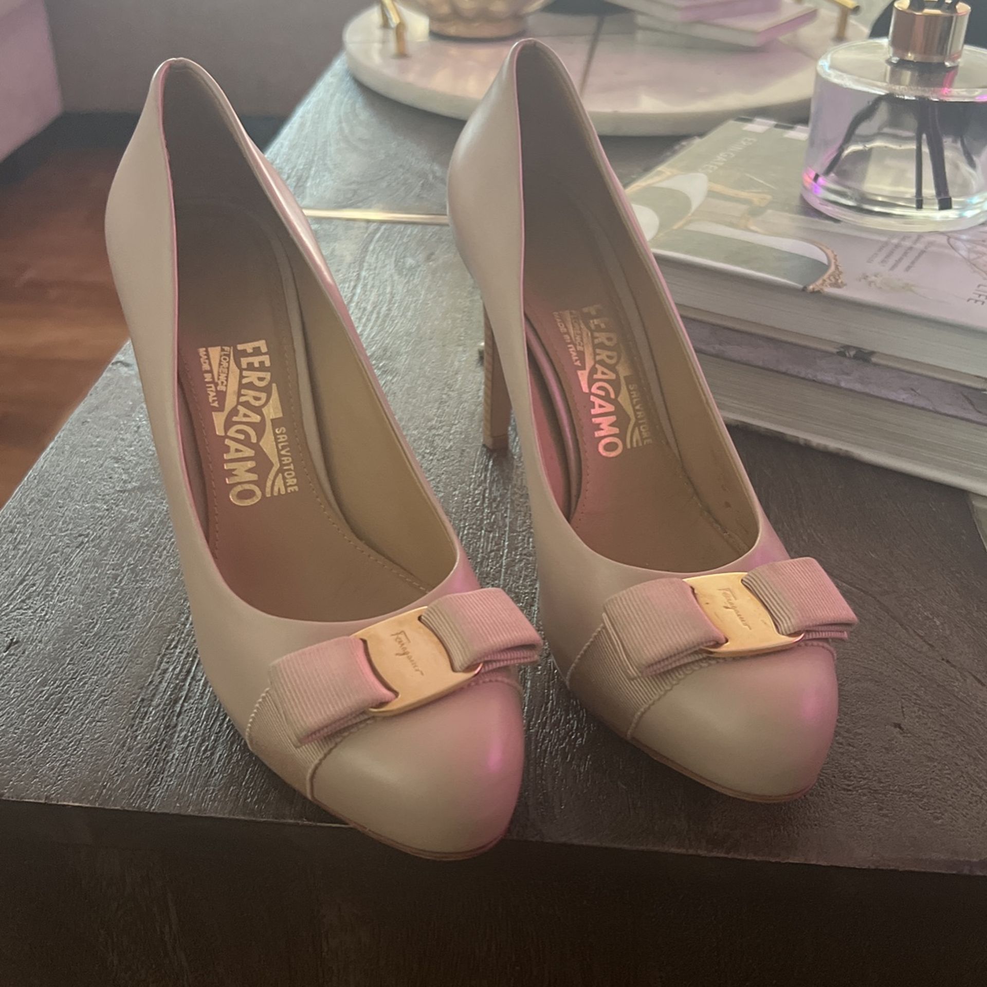 Salvatore Ferragamo Size 7 Heels
