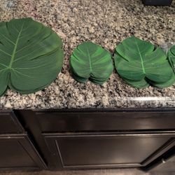 Safari leaves Decorations