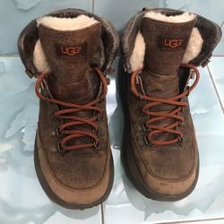 UGG Men’s Boots.  Size US 9, EU 42.