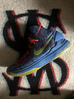 KD V Christmas