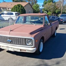 1972 Chevy  V8 C10 Long Bed 