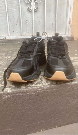 Size 10 Reebok Shoes