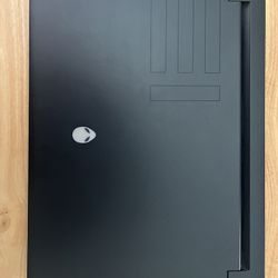 Alienware m15 R5 Gaming Laptop – RTX 3070, Ryzen 7, 1TB SSD, 16GB RAM