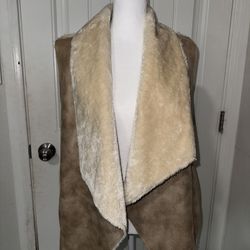 BROWN FAUX FUR VEST 