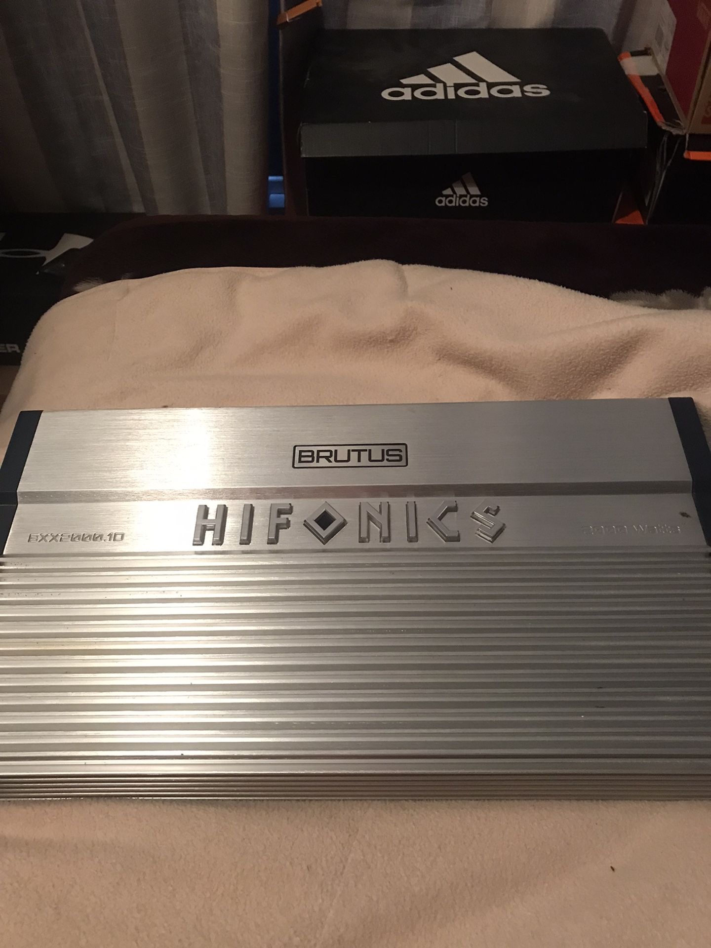 2000 Watt Hifonics Amp