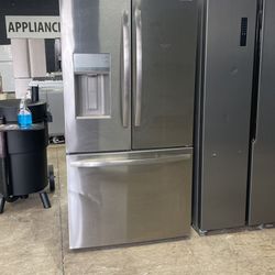 Frigidaire French Door Refrigerator S8FZ