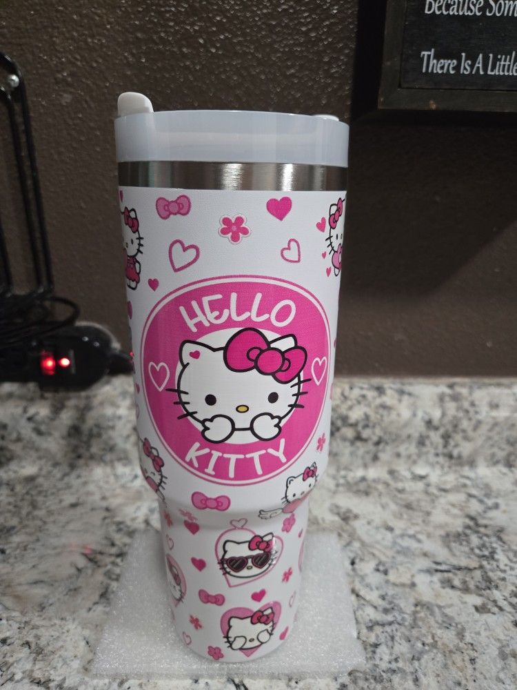 Hello Kitty 40oz Tumbler