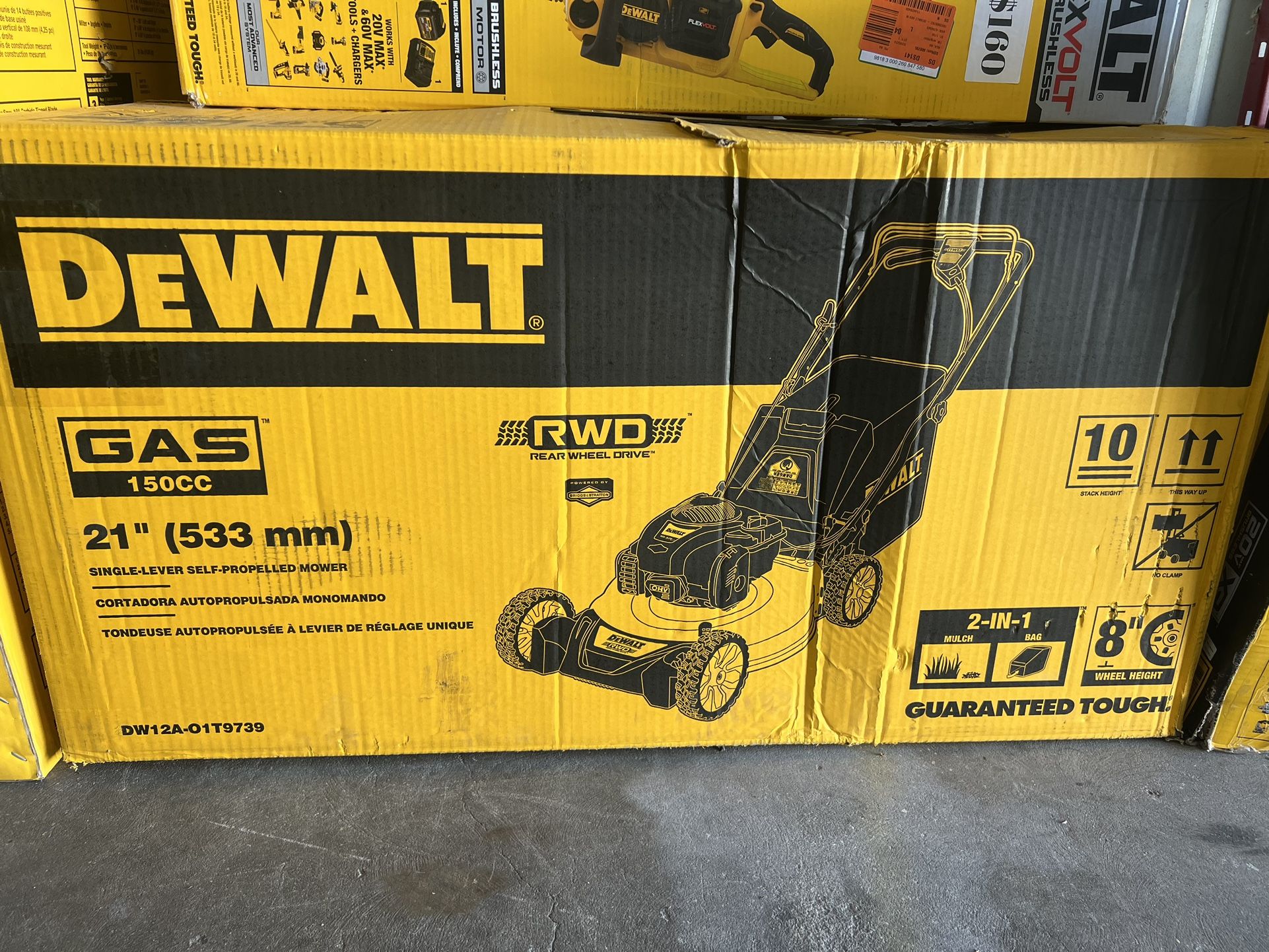 DEWALT 21 in. 150cc Briggs and Stratton 625ex Engine Rear Wheel Drive 2-in-1 Gas Self Propelled Walk Behind Lawn Mower