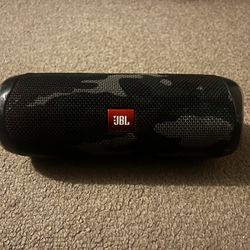 JBL FLIP5 BLUETOOTH SPEAKERS