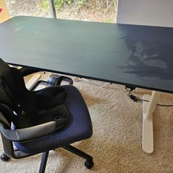  desk and chair $20