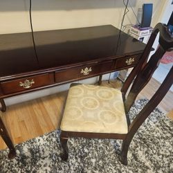 Desk And Chair 