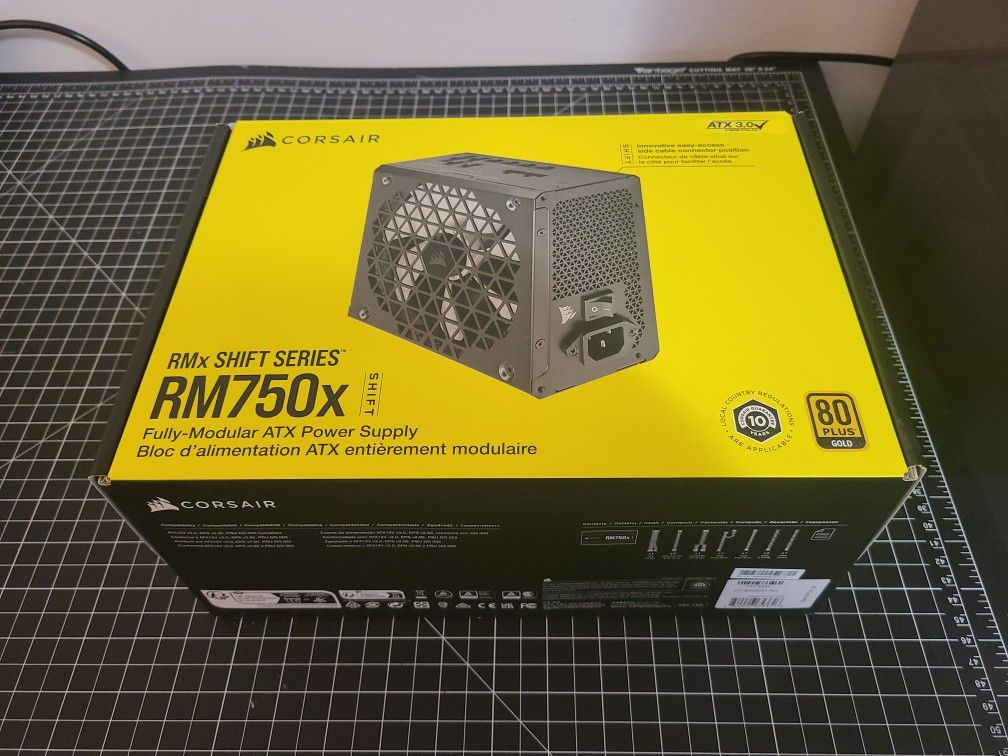 CORSAIR RM750x SHIFT Fully Modular ATX Power Supply