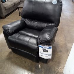 Football Season Is Here And So Are Recliners @American Freight In Bryan  Tx