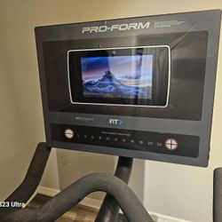 Pro-Form Carbon C75 Studio Cycle