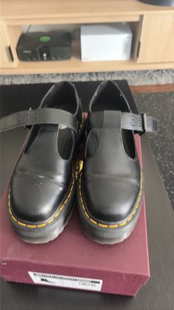 Doc Martens black oxfords