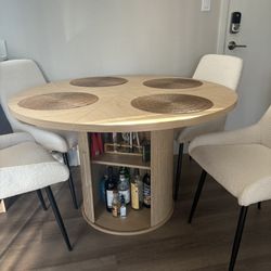 47 In Round Dining Table